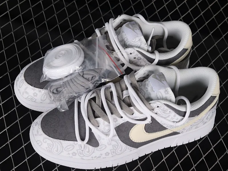 All categories Nk SB Dunk series Nk SB Dunk Low low-top sneakers Nk Dunk Low ESS reverse cashew flower micro industry customized version of deconstructed strap casual sneakers DJ9955-100